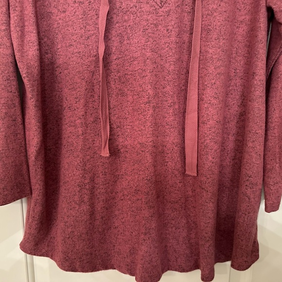 Dress Barn Sunday Women’s Rose V-Neck Knit Top NWT Size 1X Rose Kni - Picture 4 of 10